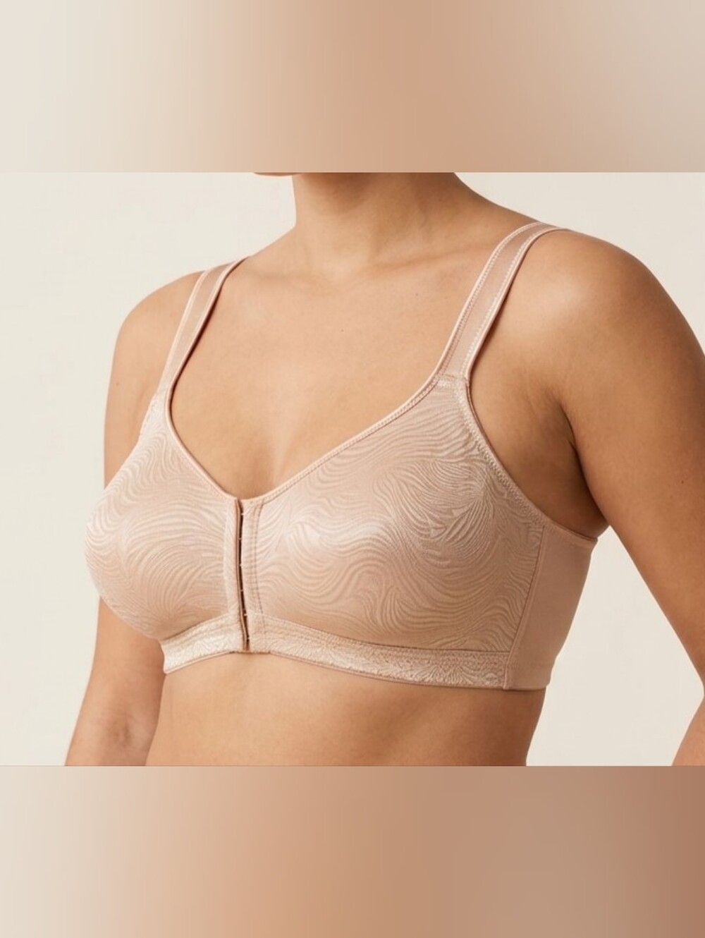 Playtex Nude Front-Closure Comfort Bra without wire size 42D
